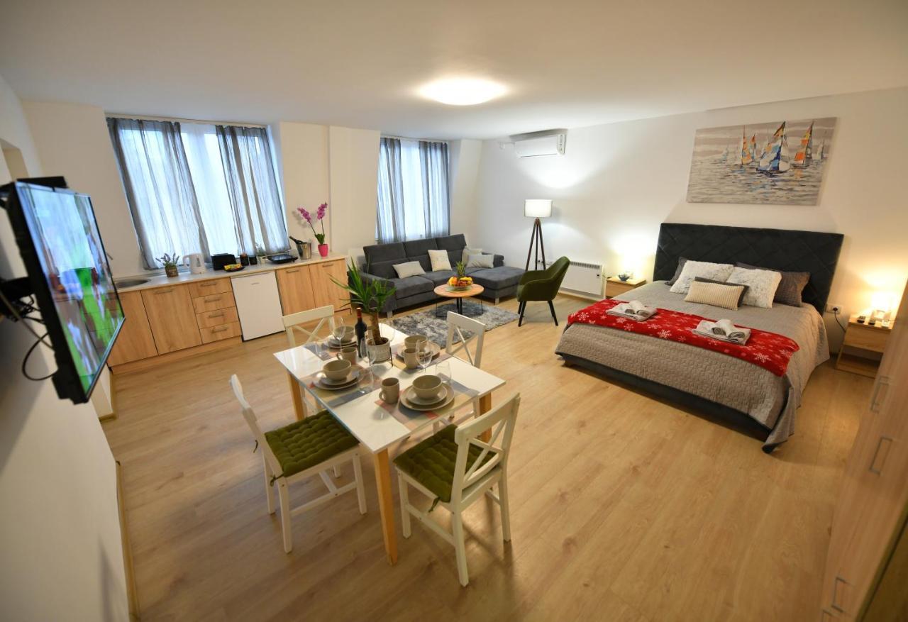 West In Apartments Čačak Kültér fotó