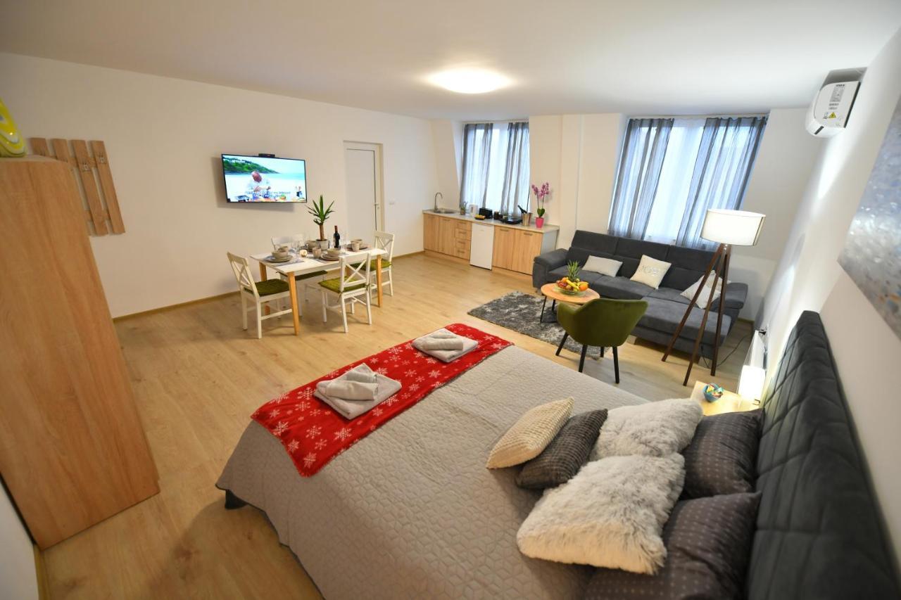 West In Apartments Čačak Kültér fotó