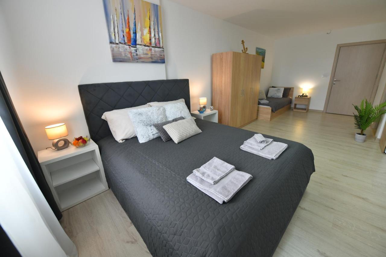 West In Apartments Čačak Kültér fotó