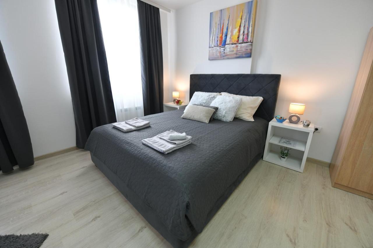 West In Apartments Čačak Kültér fotó