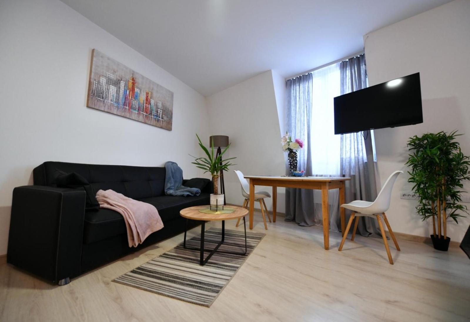 West In Apartments Čačak Kültér fotó